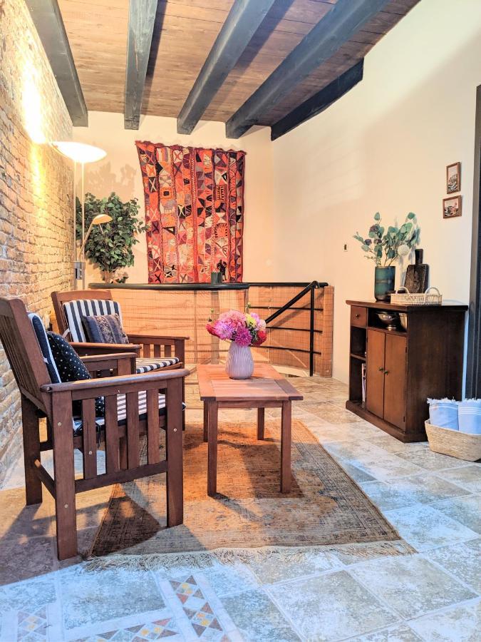 Private Courtyard Medieval Stone Home In Old Town Ровінь Екстер'єр фото