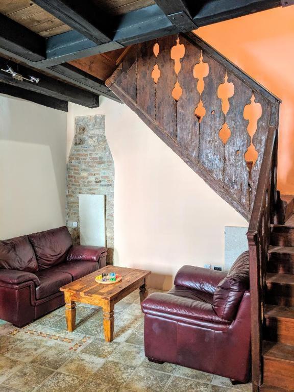 Private Courtyard Medieval Stone Home In Old Town Ровінь Екстер'єр фото